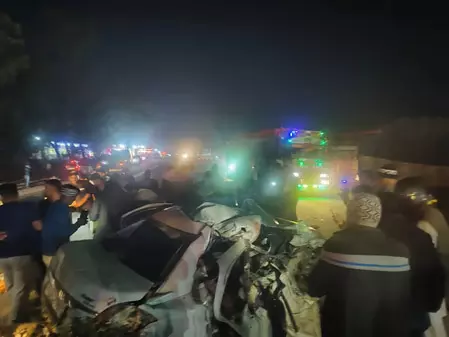राजस्थान के दौसा में कार-ट्रेलर की टक्कर में 5 लोगों की मौत, एक युवक घायल राजस्थान के दौसा में कार-ट्रेलर की टक्कर में 5 लोगों की मौत, एक युवक घायल