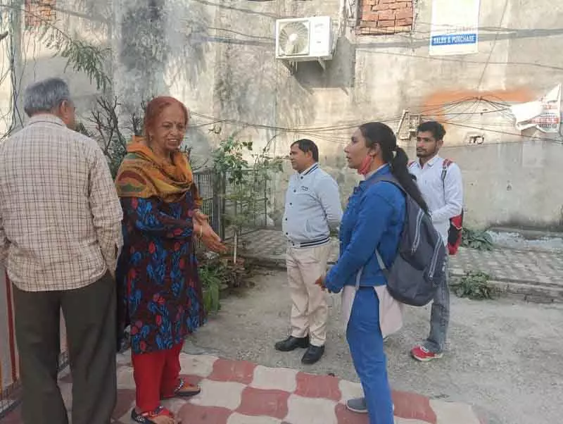 Karnal नगर निगम ने कचरा अलग करने के अभियान में मोटिवेटर्स को शामिल किया Karnal नगर निगम ने कचरा अलग करने के अभियान में मोटिवेटर्स को शामिल किया