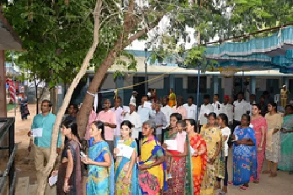 Telangana में 123 शहरी स्थानीय निकायों में मतदान के लिए मंच तैयार Telangana में 123 शहरी स्थानीय निकायों में मतदान के लिए मंच तैयार