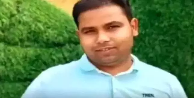 पार्षद पति फरार, रेप केस में कोर्ट ने गिरफ्तारी के दिए निर्देश पार्षद पति फरार, रेप केस में कोर्ट ने गिरफ्तारी के दिए निर्देश