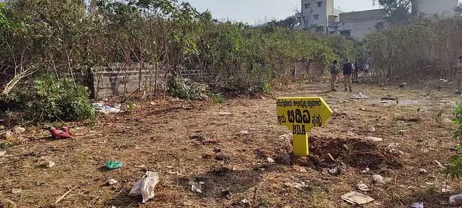 BDA की कार्रवाई: ₹125 करोड़ की संपत्ति ज़ब्त BDA की कार्रवाई: ₹125 करोड़ की संपत्ति ज़ब्त