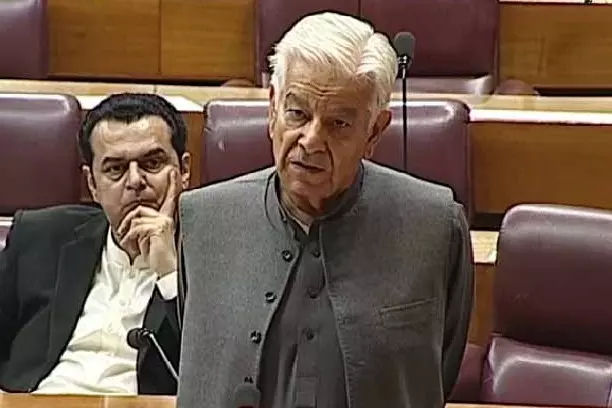 America पर ख्वाजा आसिफ का हमला, पाकिस्तान के साथ बर्ताव पर सवाल America पर ख्वाजा आसिफ का हमला, पाकिस्तान के साथ बर्ताव पर सवाल