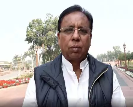 एनडीए के सांसदों ने विपक्ष पर लोकतंत्र का अपमान करने का लगाया आरोप एनडीए के सांसदों ने विपक्ष पर लोकतंत्र का अपमान करने का लगाया आरोप