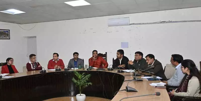 काम की क्वालिटी और स्पीड पक्का करें: DC काम की क्वालिटी और स्पीड पक्का करें: DC