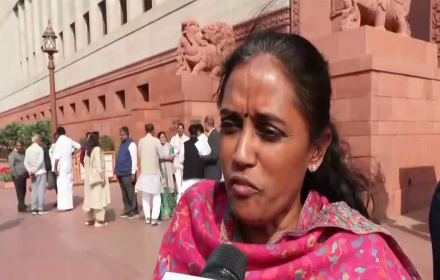 गठबंधन को लेकर DMK और कांग्रेस के अलग-अलग विचार हैं: कांग्रेस सांसद ज्योतिमणि गठबंधन को लेकर DMK और कांग्रेस के अलग-अलग विचार हैं: कांग्रेस सांसद ज्योतिमणि