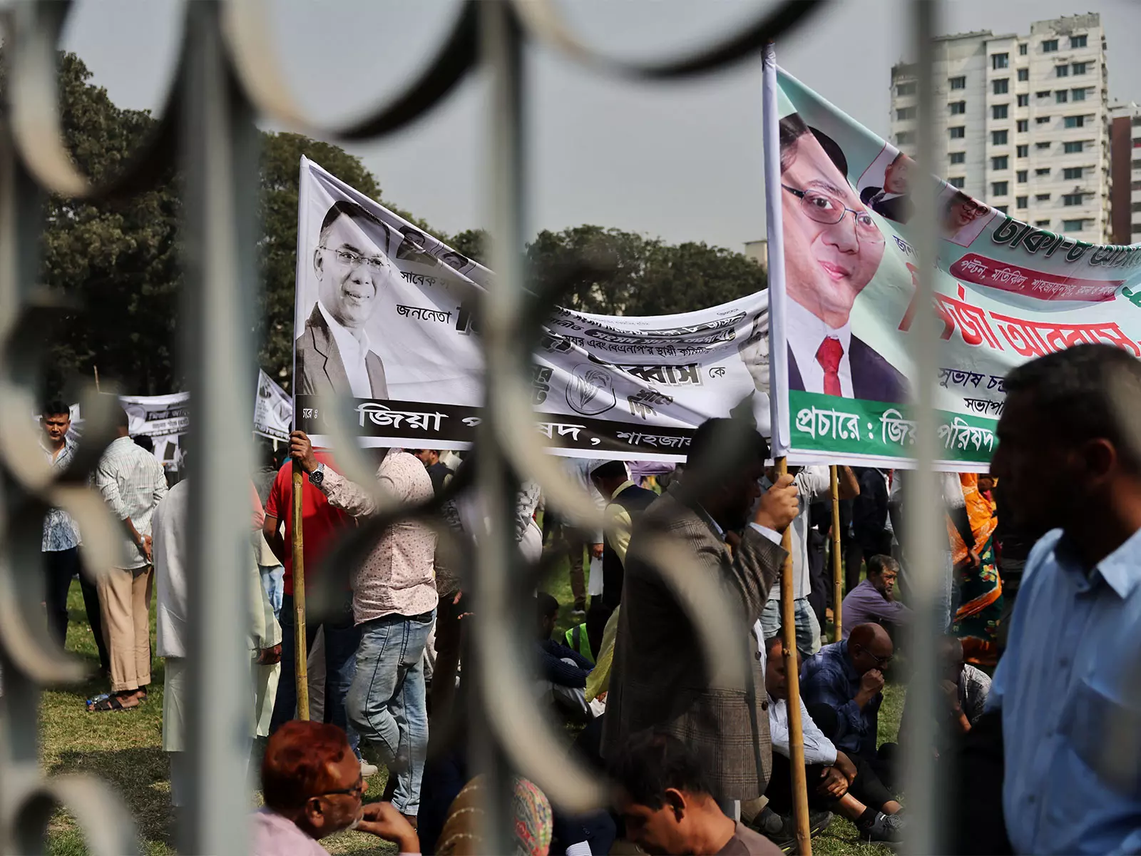 Bangladesh चुनाव से पहले 5 लाख प्रवासियों ने डाक मतपत्र से वोट दिया Bangladesh चुनाव से पहले 5 लाख प्रवासियों ने डाक मतपत्र से वोट दिया
