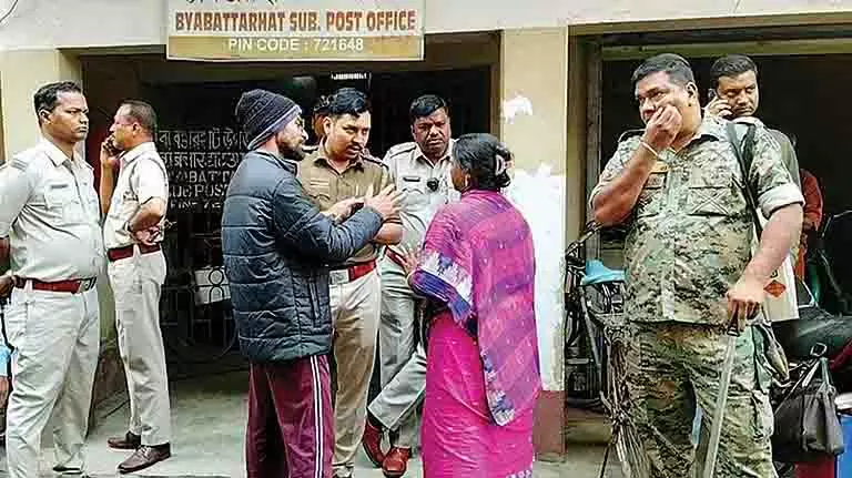 Nandakumar के पोस्ट ऑफिस एजेंट पर करोड़ों रुपये के गबन का आरोप Nandakumar के पोस्ट ऑफिस एजेंट पर करोड़ों रुपये के गबन का आरोप