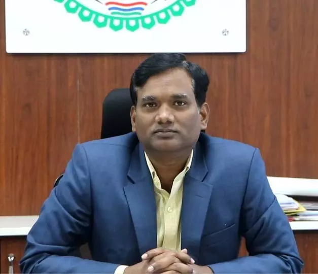 कलेक्टर एस. जयवर्धन का 10वीं व 12वीं के विद्यार्थियों के नाम संदेश कलेक्टर एस. जयवर्धन का 10वीं व 12वीं के विद्यार्थियों के नाम संदेश