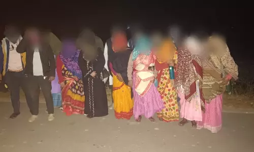CM के निर्देश के बाद 16 अवैध बांग्लादेशी घुसपैठ वापस भेजे गए CM के निर्देश के बाद 16 अवैध बांग्लादेशी घुसपैठ वापस भेजे गए