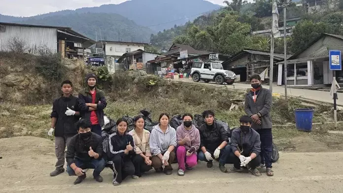 Arunachal: कोलोरियांग से 1,600 किलोग्राम से ज़्यादा कचरा हटाया गया Arunachal: कोलोरियांग से 1,600 किलोग्राम से ज़्यादा कचरा हटाया गया