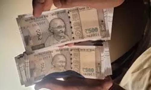 Rajasthani: नकली नोट छापते दो युवक गिरफ्तार Rajasthani: नकली नोट छापते दो युवक गिरफ्तार