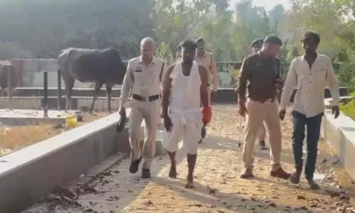 बेटे की गिरफ्तारी से सदमे में मां की मौत बेटे की गिरफ्तारी से सदमे में मां की मौत