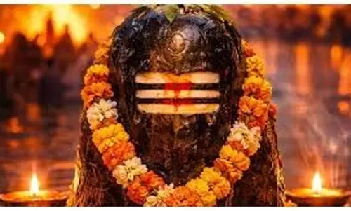 Mahashivratri 2026: महाशिवरात्रि पर इस एक शब्द से प्रसन्न होंगे भोलेनाथ, बेलपत्र पर लिखकर शिवलिंग पर करें अर्पित