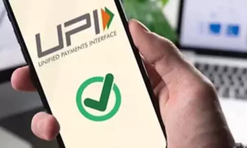 पेमेंट लेने से मना करने पर रेलवे कर्मचारियों को UPI से टिकट लेने के लिए मजबूर किया गया पेमेंट लेने से मना करने पर रेलवे कर्मचारियों को UPI से टिकट लेने के लिए मजबूर किया गया
