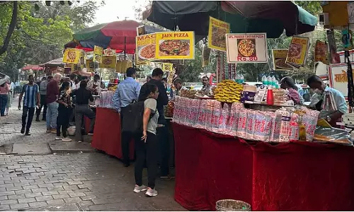 Bhopal : बड़े दुकानदार फुटपाथ ‘किराए पर’ ​​ले रहे हैं, BMC की कार्रवाई में रुकावट