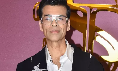 Karan Johar ने जेम्स वैन डेर बीक के निधन पर जताया शोक