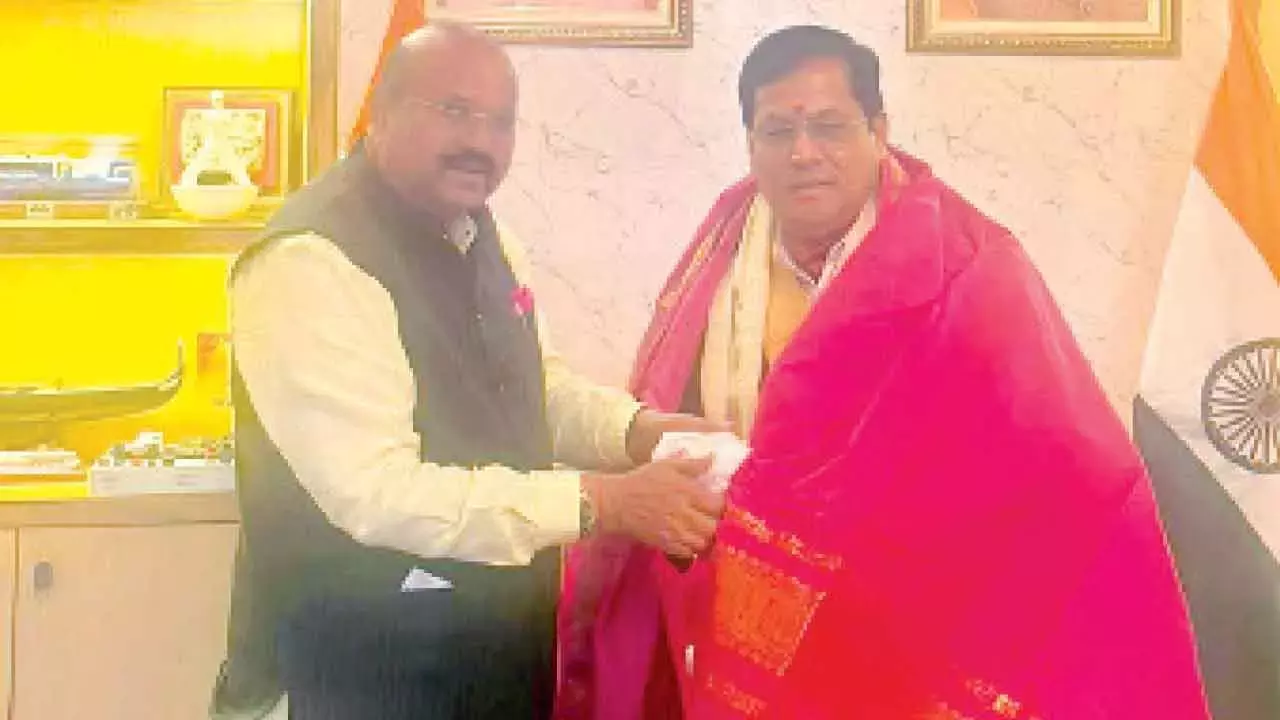 Andhra: डॉ. पीसी रायुलु ने केंद्रीय मंत्री सर्बानंद सोनोवाल से मुलाकात की Andhra: डॉ. पीसी रायुलु ने केंद्रीय मंत्री सर्बानंद सोनोवाल से मुलाकात की