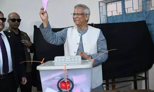 New Bangladesh का जन्मदिन: आम चुनाव में वोट डालने के बाद यूनुस