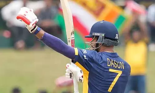 शनाका ने T20 वर्ल्ड कप में रिकॉर्ड बनाया शनाका ने T20 वर्ल्ड कप में रिकॉर्ड बनाया
