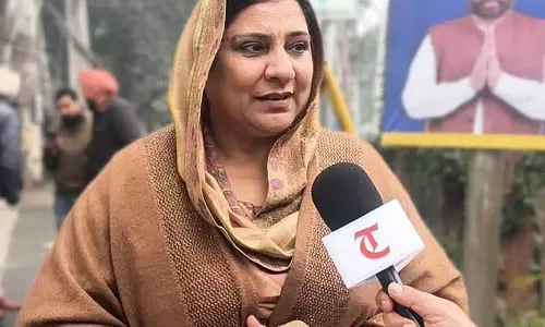 AAP MLA के गर्दन पर घुटना वाले बयान की कांग्रेस ने आलोचना की