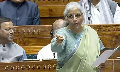 भारत को बेचने की हिम्मत कोई लेकर पैदा नहीं होता, PM मोदी ऐसा कभी नहीं करेंगे: Nirmala Sitharaman भारत को बेचने की हिम्मत कोई लेकर पैदा नहीं होता, PM मोदी ऐसा कभी नहीं करेंगे: Nirmala Sitharaman