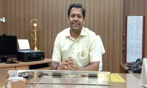 Pilibhit: संदिग्ध ट्रांजैक्शन पर डीएम सख्त, बैठाई जांच Pilibhit: संदिग्ध ट्रांजैक्शन पर डीएम सख्त, बैठाई जांच