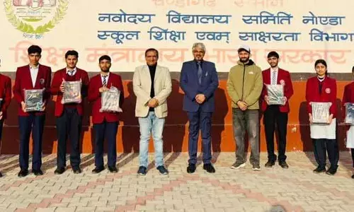 Himachal: प्रेरणा उत्सव खत्म, ऊना में स्टूडेंट्स को फ्री स्टडी मटीरियल मिला