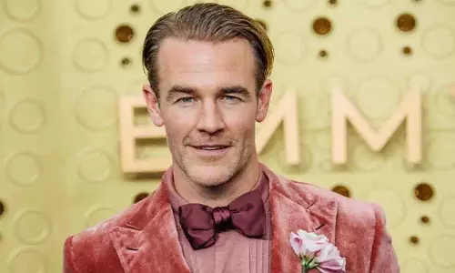 James Van Der Beek का 48 साल की उम्र में कैंसर से निधन James Van Der Beek का 48 साल की उम्र में कैंसर से निधन