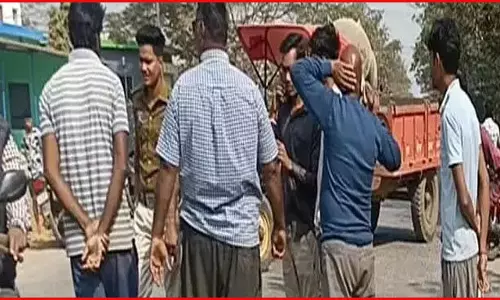 शिक्षक को बेकाबू वाहन ने कुचला, मौत