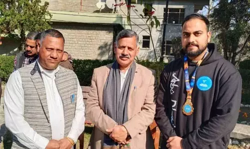 स्पेशल लोक अदालतों में 4.62 लाख रेवेन्यू केस निपटाए गए: Minister Rajesh Dharmani स्पेशल लोक अदालतों में 4.62 लाख रेवेन्यू केस निपटाए गए: Minister Rajesh Dharmani