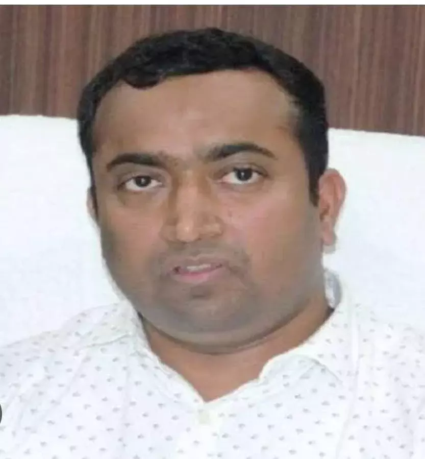 Farrukhabad: कार्यकारी सहायक रविन्द्र सिंह पर कार्रवाई Farrukhabad: कार्यकारी सहायक रविन्द्र सिंह पर कार्रवाई
