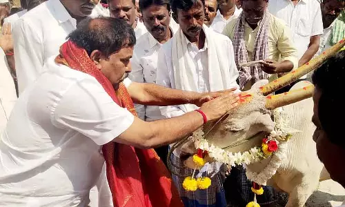 Bagepalli : जुलापल्या में पशु चिकित्सालय का उद्घाटन