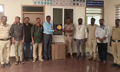 Karnataka : चिंतामणि एआरटीओ ने पुरस्कार जीता