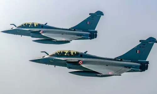 मिलेंगे नए राफेल विमान, 3.60 लाख करोड़ रुपए के रक्षा प्रस्तावों को मंजूरी मिलेंगे नए राफेल विमान, 3.60 लाख करोड़ रुपए के रक्षा प्रस्तावों को मंजूरी