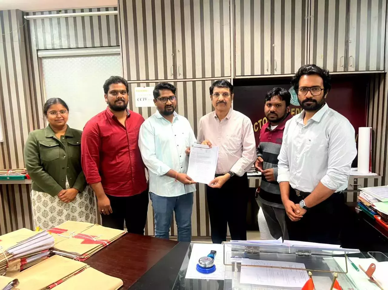 डॉक्टर्स एसोसिएशन ने DME को खाली फैकल्टी पदों का ब्योरा दिया डॉक्टर्स एसोसिएशन ने DME को खाली फैकल्टी पदों का ब्योरा दिया