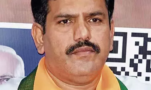 ₹5,000 करोड़ लाभार्थियों तक नहीं पहुंच रहे, CM जवाब देने से हिचकिचा रहे हैं: Vijayendra ₹5,000 करोड़ लाभार्थियों तक नहीं पहुंच रहे, CM जवाब देने से हिचकिचा रहे हैं: Vijayendra