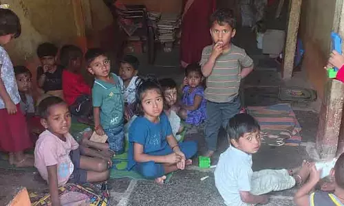 3 दशकों बाद भी मांग पूरी नहीं हुई: Anganwadi केंद्रों के लिए किराए की इमारतें ही रास्ता है 3 दशकों बाद भी मांग पूरी नहीं हुई: Anganwadi केंद्रों के लिए किराए की इमारतें ही रास्ता है
