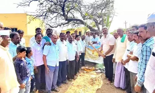 Sattigeri : विधायक विश्वास वैद्य ने ₹90 लाख की लागत वाले काम का उद्घाटन किया Sattigeri : विधायक विश्वास वैद्य ने ₹90 लाख की लागत वाले काम का उद्घाटन किया