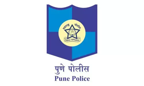 Pune: रेड लाइट एरिया में पुलिस की तलाशी के दौरान दो संदिग्ध बांग्लादेशी महिलाओं को हिरासत में लिया गया Pune: रेड लाइट एरिया में पुलिस की तलाशी के दौरान दो संदिग्ध बांग्लादेशी महिलाओं को हिरासत में लिया गया