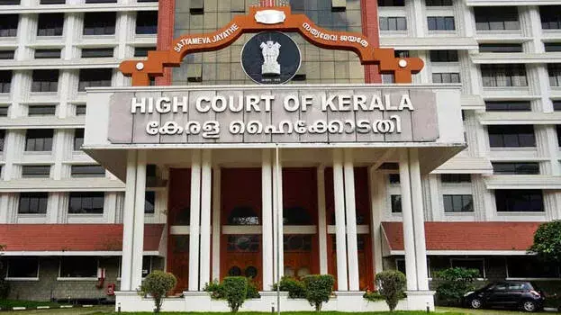 High Court ने नए ब्रांडी नामकरण कॉन्टेस्ट में आगे की कार्रवाई पर रोक लगाई