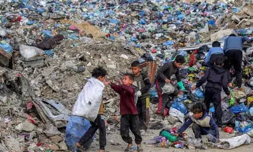 German की स्पीकर जूलिया क्लोएकनर ने गाजा का दौरा किया
