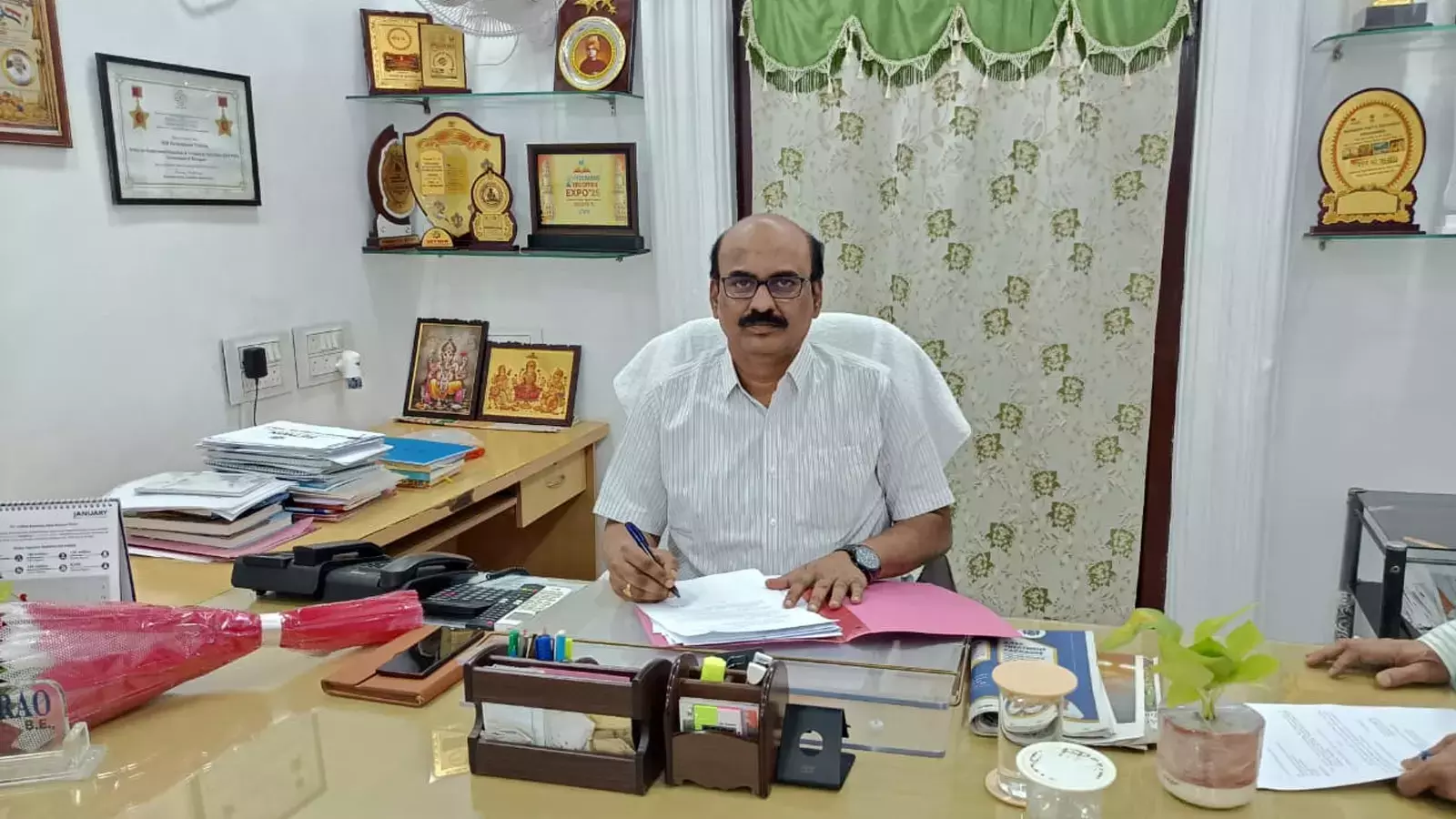 उपेंद्र रेड्डी ने SETWIN के मैनेजिंग डायरेक्टर का पद संभाला उपेंद्र रेड्डी ने SETWIN के मैनेजिंग डायरेक्टर का पद संभाला