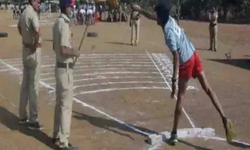 Maharashtra पुलिस भर्ती 2026: पहले दिन 551 लोग शामिल हुए; 22 डिसक्वालिफाई हुए Maharashtra पुलिस भर्ती 2026: पहले दिन 551 लोग शामिल हुए; 22 डिसक्वालिफाई हुए