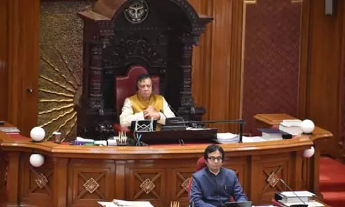 यूपी विधानसभा में ट्रांसजेंडर कल्याण, AI दुरुपयोग और निवेश पर गरमाई चर्चा यूपी विधानसभा में ट्रांसजेंडर कल्याण, AI दुरुपयोग और निवेश पर गरमाई चर्चा