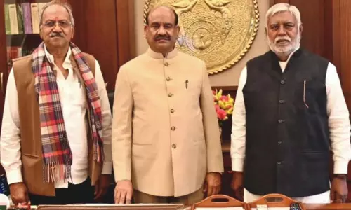 सांसद बृजमोहन अग्रवाल ने लोकसभा अध्यक्ष ओम बिरला से की सौजन्य भेंट