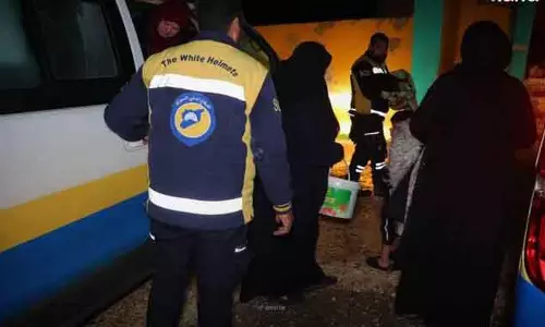 western Idlib में बाढ़ के बाद 173 परिवारों को अस्थायी शेल्टर में स्थानांतरित western Idlib में बाढ़ के बाद 173 परिवारों को अस्थायी शेल्टर में स्थानांतरित