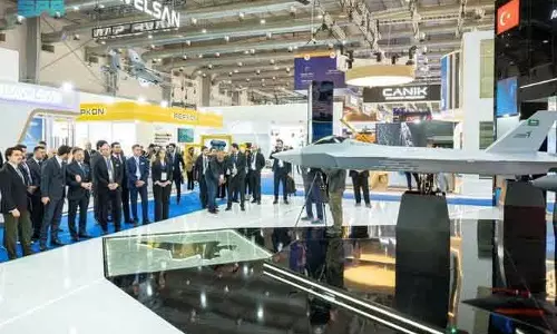 वर्ल्ड डिफेंस शो 2026: Türkiye में इंटरनेशनल मिलिट्री टेक्नोलॉजी का प्रदर्शन वर्ल्ड डिफेंस शो 2026: Türkiye में इंटरनेशनल मिलिट्री टेक्नोलॉजी का प्रदर्शन