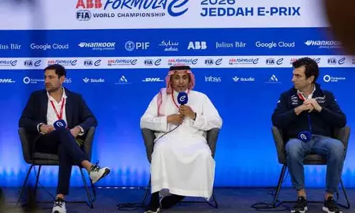 Saudi Arabia में फॉर्मूला E होस्ट करने पर प्रिंस खालिद ने जताया गर्व Saudi Arabia में फॉर्मूला E होस्ट करने पर प्रिंस खालिद ने जताया गर्व