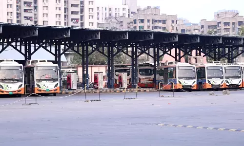 अहमदाबाद BRTS 2030 राष्ट्रमंडल खेलों के लिए स्मार्ट और इलेक्ट्रिक बसों के साथ तैयार अहमदाबाद BRTS 2030 राष्ट्रमंडल खेलों के लिए स्मार्ट और इलेक्ट्रिक बसों के साथ तैयार