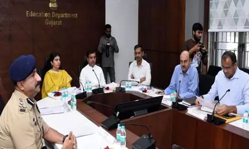 गुजरात: बोर्ड परीक्षाओं से पहले जिलावार तैयारियों की समीक्षा